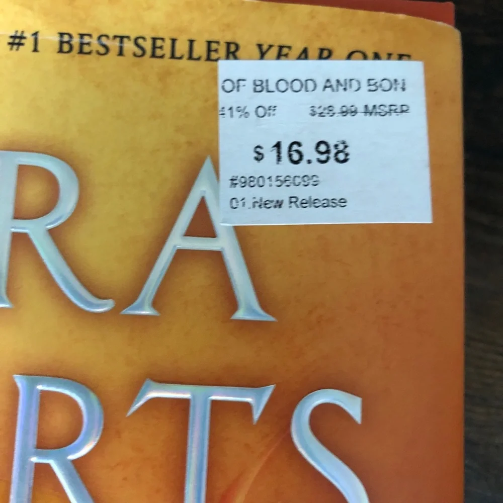 Nora Roberts Blood and Bone Book
